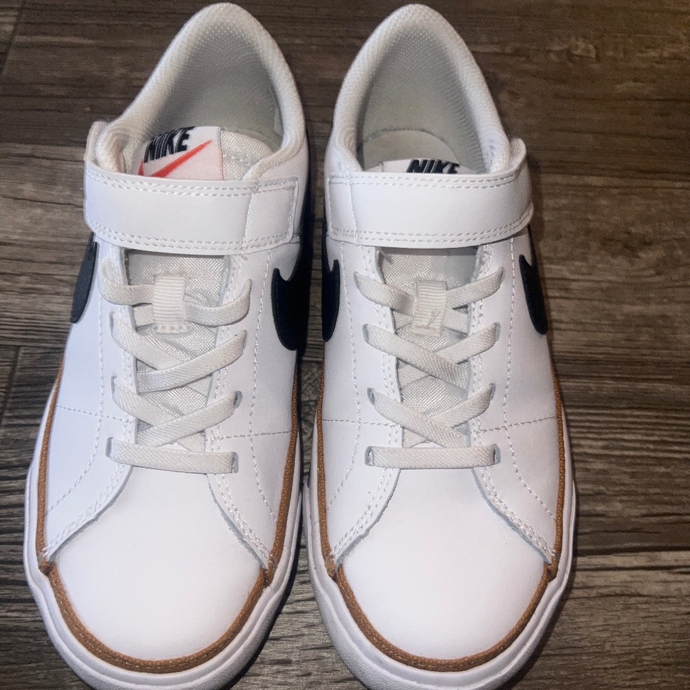 Kids Nike Court Legacy